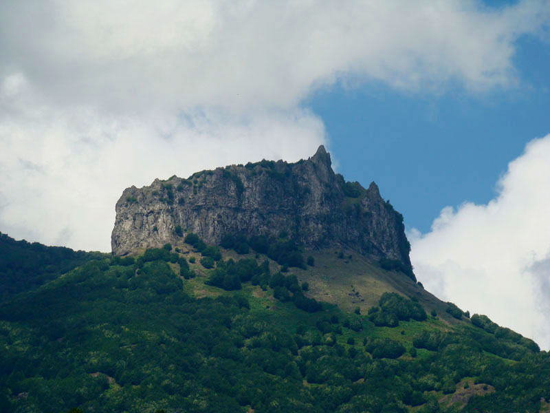 کوه اسپیناس
